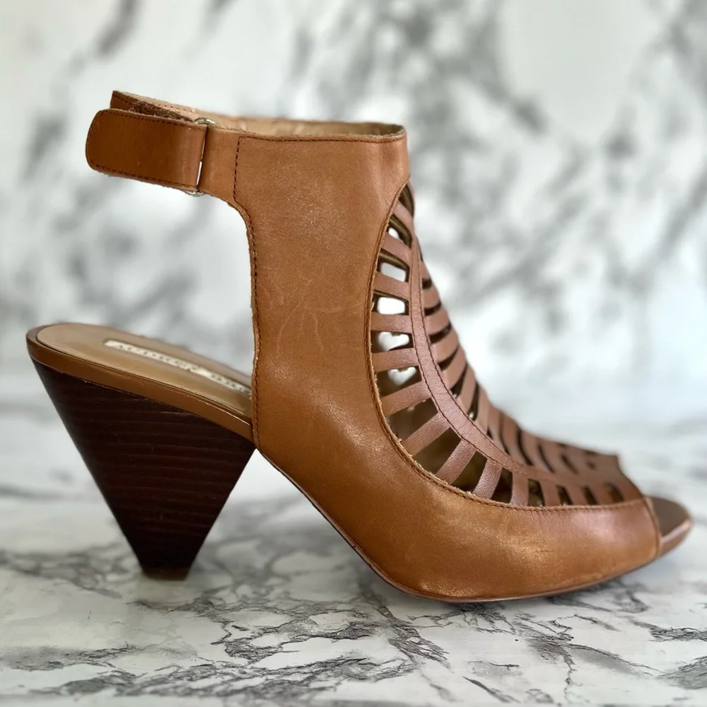 Audrey Brooks Kansan Booties Cognac Brown Laser Cut Peep Toe Gladiator 10